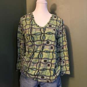 O.Y.B. Geometric Print V-Neck Long Sleeve Top Green Multi